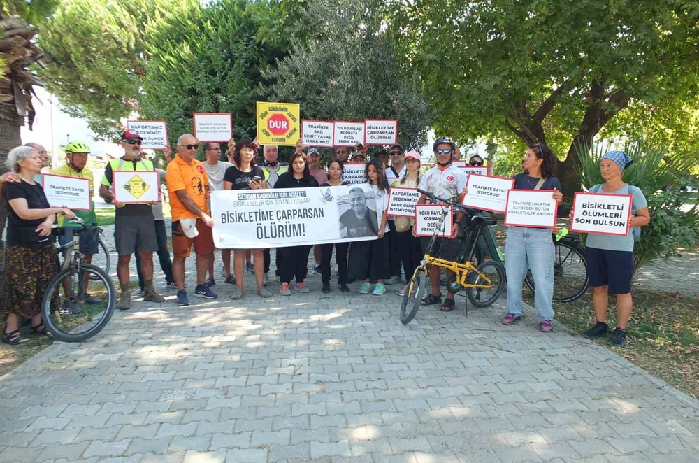 Bisikletli Öğretmen Serkan Kadıoğlu İçin Adalet Yürüyüşü