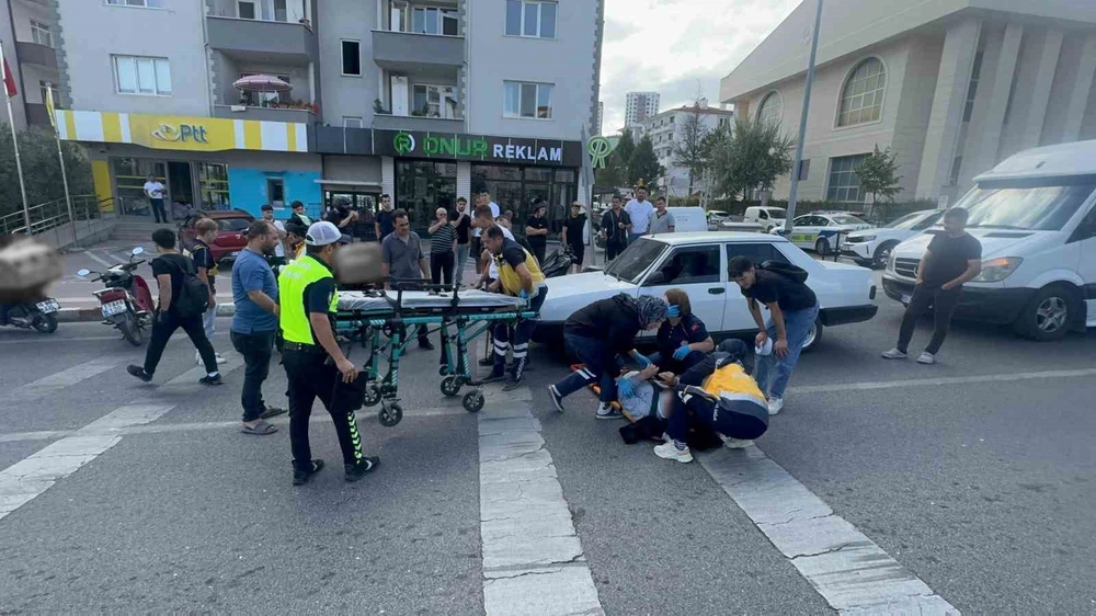 Bilecik'te Motosiklet Yayaya Çarptı
