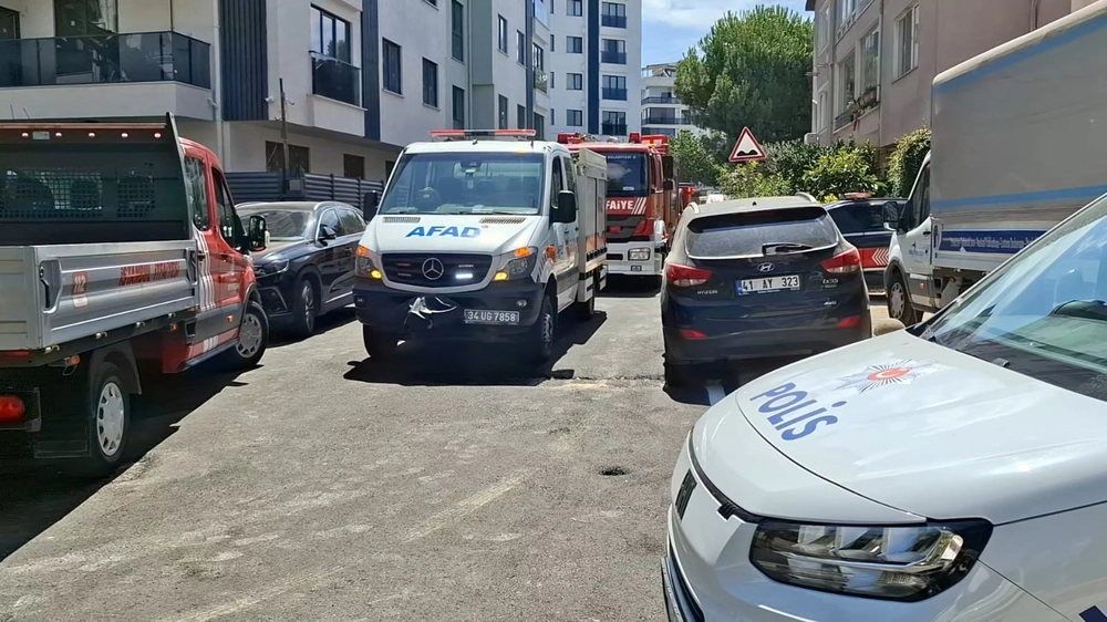 Tuzla'da Foseptik Çukuruna Giren İşçi Hayatını Kaybetti