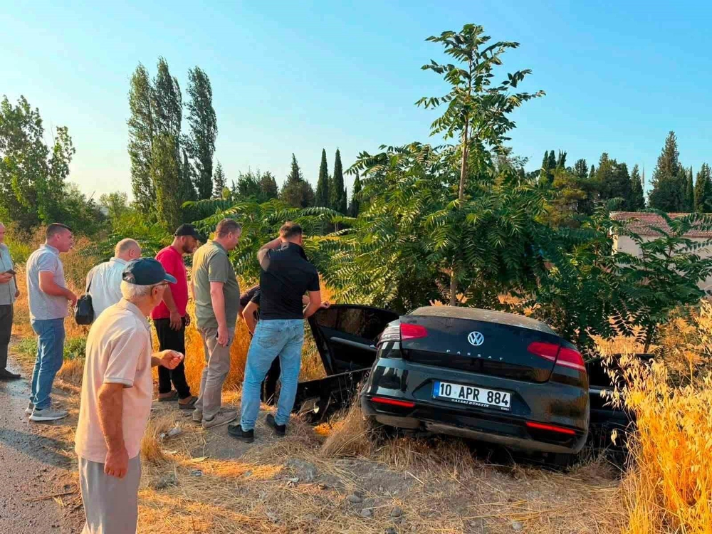 Orman Yangınına Giden Araç ile Otomobil Çarpıştı: 1 Kişi Hayatını Kaybetti