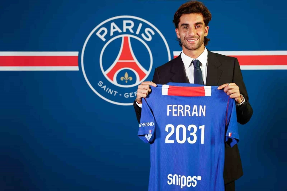 PSG, Ferran Torres Transferini Resmen Duyurdu