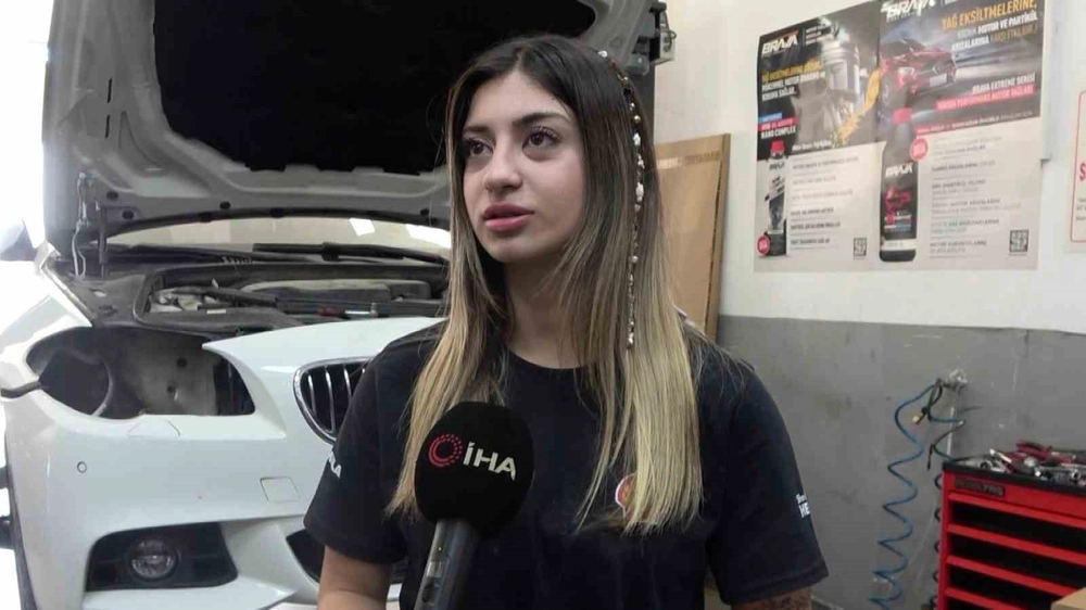Bursa'da Bir İlk: 19 Yaşındaki Azra Tamirhanede Fark Yaratıyor