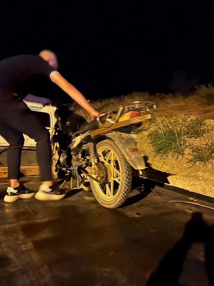 Uzunköprü'de Ehliyetsiz Sürücüye Tescilsiz Motosikletle 88 Bin 500 Lira Ceza