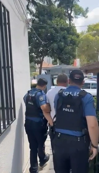 Bursa İznik'te 10 Yıl Hapis Cezasıyla Aranan Şahıs Polis Operasyonuyla Yakalandı