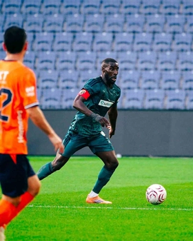 Başakşehir Kocaelispor'u 2-0 Mağlup Etti