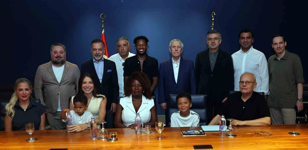 Fred Fenerbahçe'ye Veda Etti