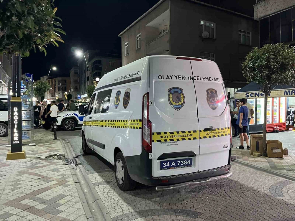 Bağcılar'da Komşu Kavgası Kanlı Bitti: 4 Yaralı
