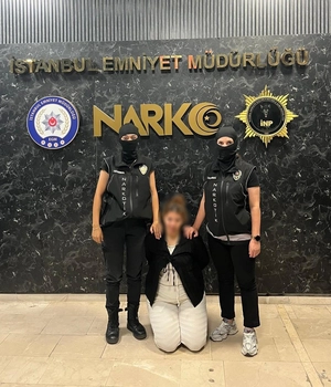 Kırmızı Bültenle Aranan Faslı Uyuşturucu Kaçakçısı Kadın İstanbul'da Yakalandı