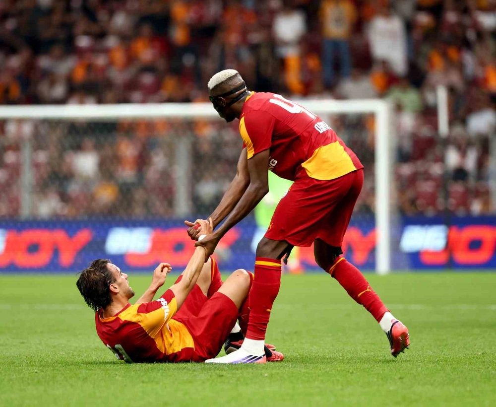 Galatasaray Rennes ile 3-3 Berabere Kaldı