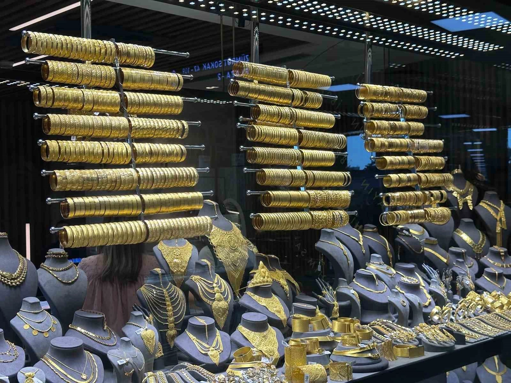 Gram Altın Dört Ay Sonra Yeniden 7 Bin Liranın Üzerinde
