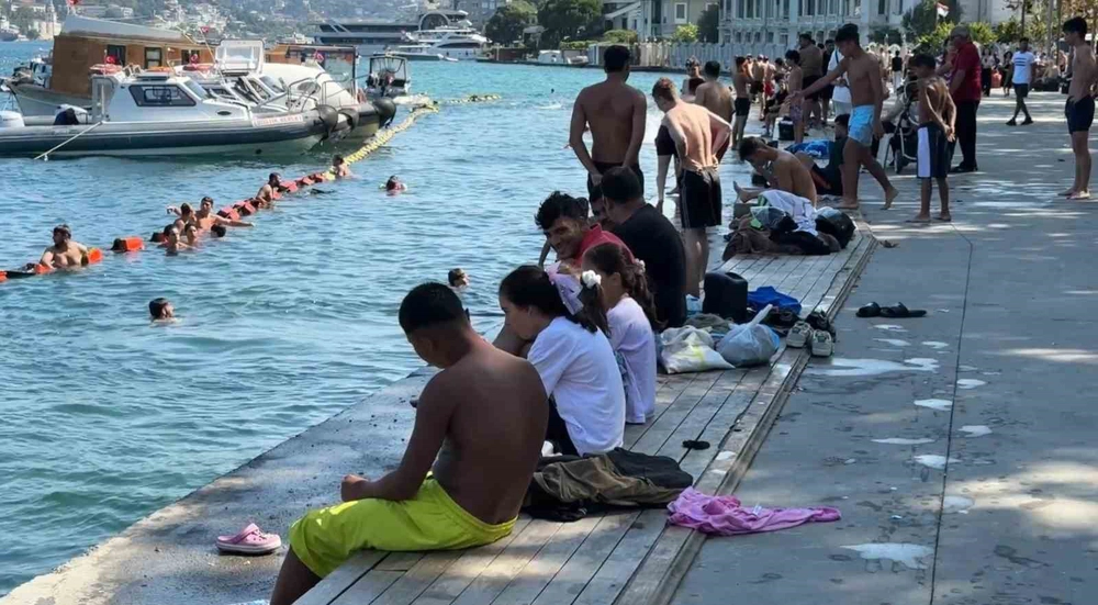 İstanbul'da Sıcak Hava Hafta Sonu Sahilleri Doldurdu