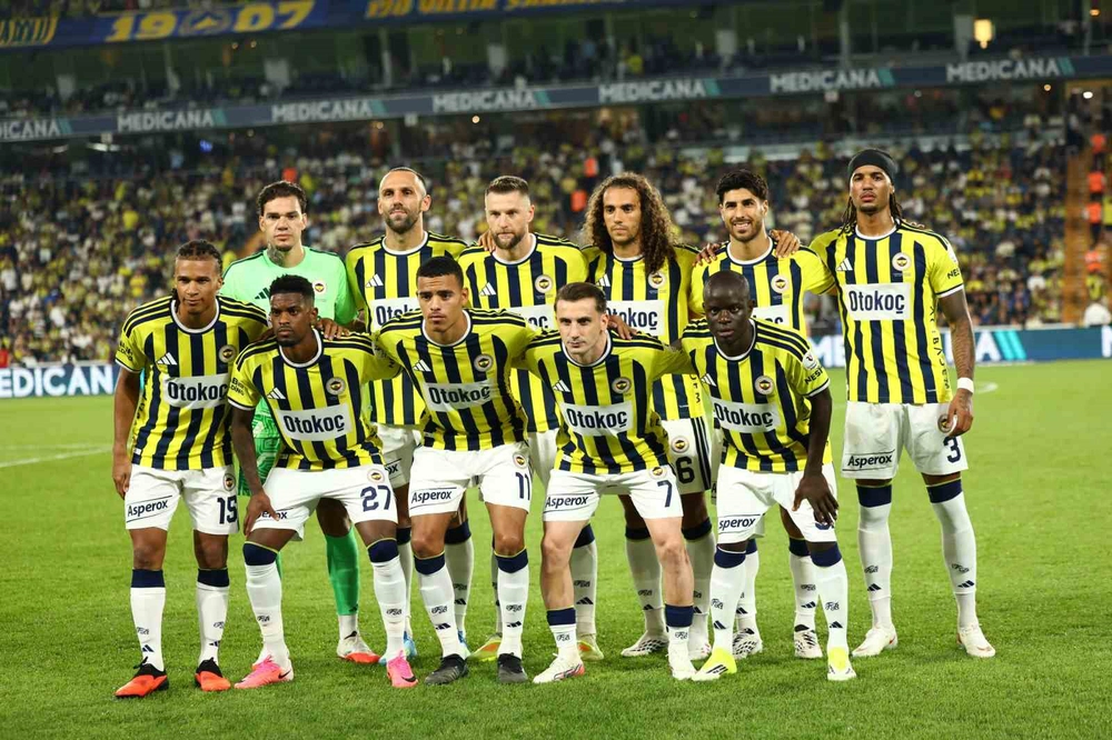 İsmail Kartal Konyaspor Maçında Tek Değişiklikle Sahaya Çıktı