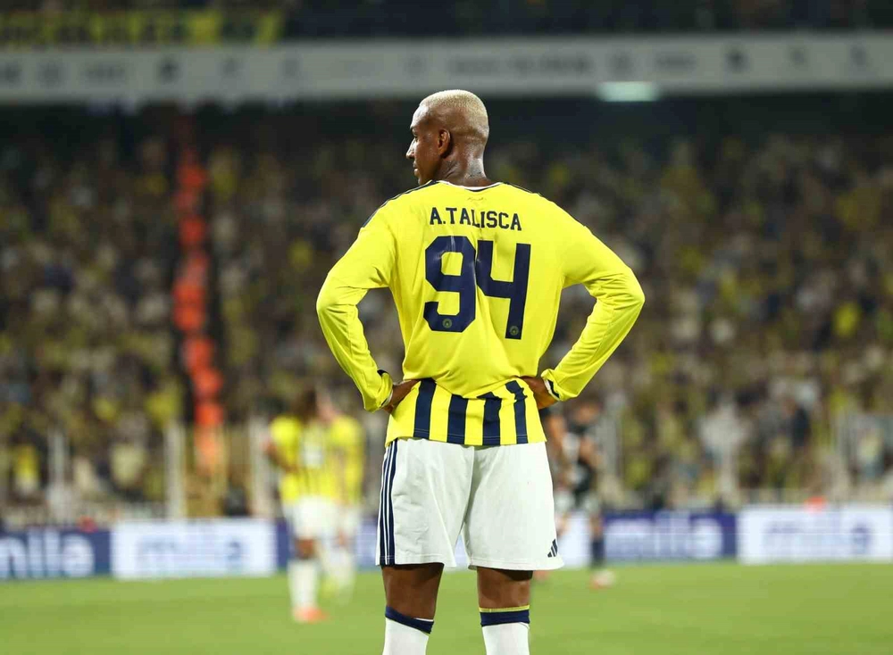 Fenerbahçe Talisca'nın Konyaspor Kadrosunda Olmama Nedenini Açıkladı
