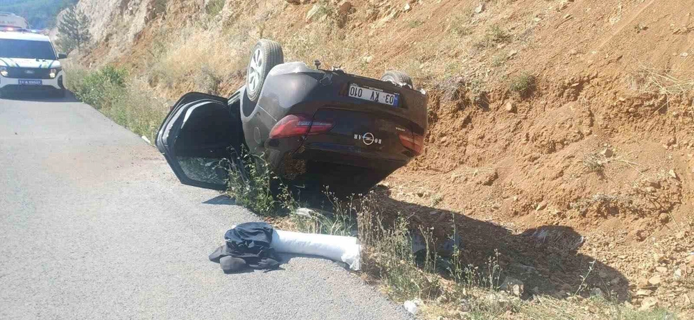 Bilecik'te Otomobil Takla Attı, 2 Kişi Yaralandı