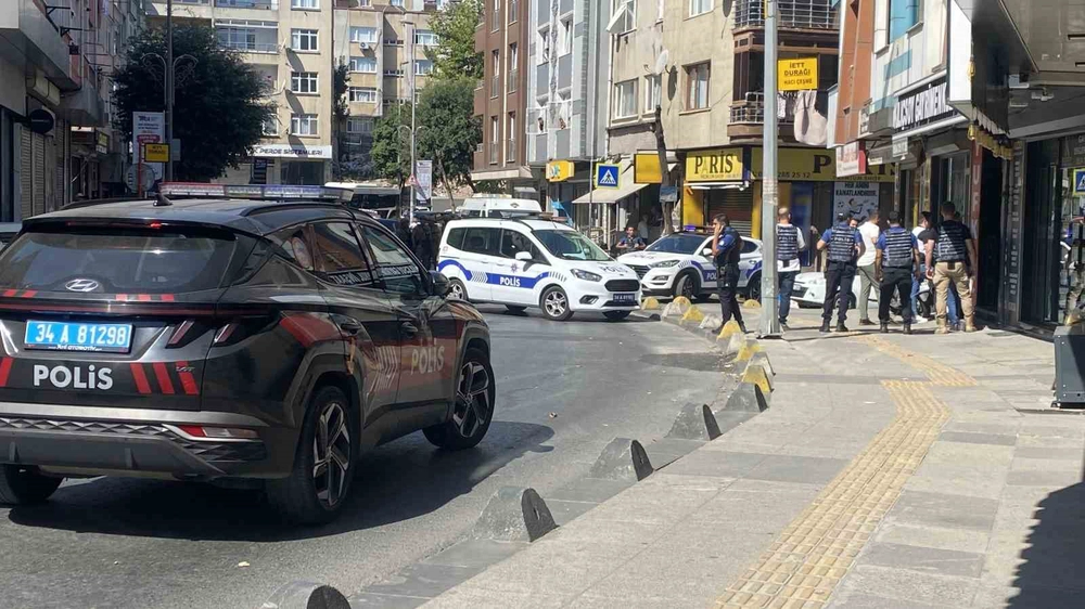 Gaziosmanpaşa'da Namus Meselesi Dehşeti Kadını Vurup İntihar Girişiminde Bulundu