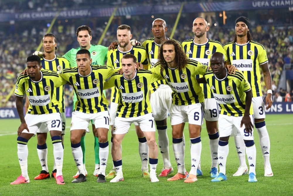Fenerbahçe Lyon Karşısında Devler Ligi İçin Sahada