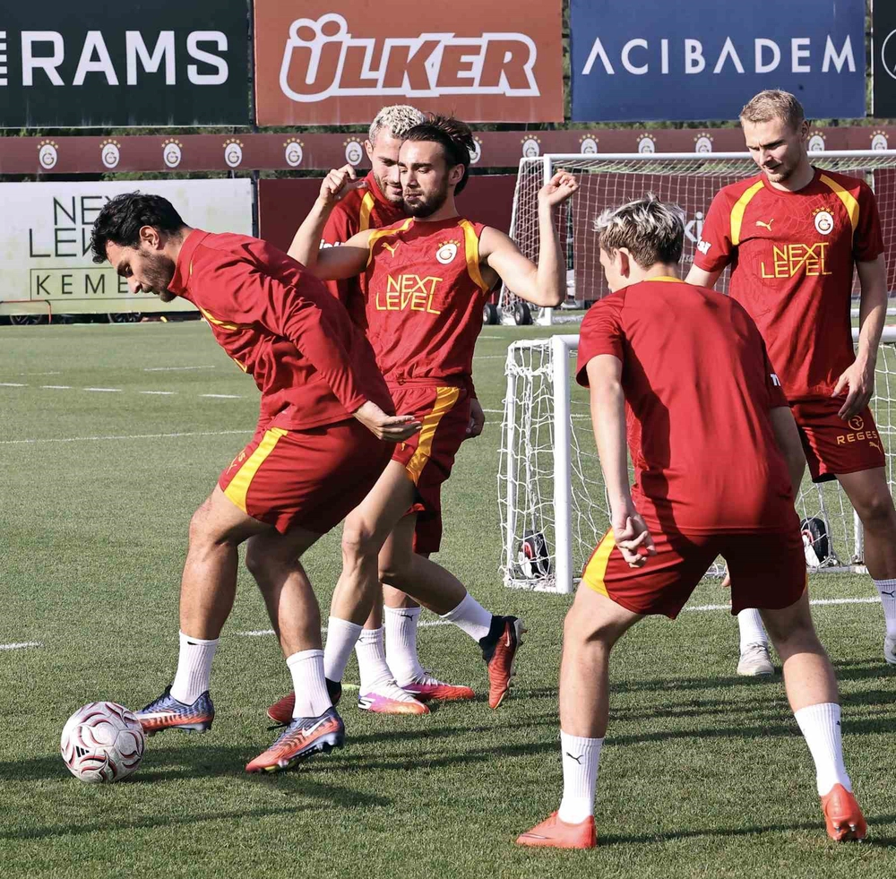 Galatasaray Göztepe Maçı İçin Antrenmanlarını Sürdürüyor