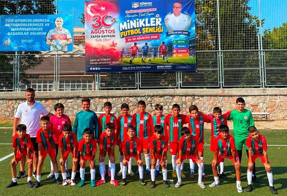 Körfez'de Minikler Futbol Şenliği Alparslan Ersel Sayarı Anısına Düzenleniyor