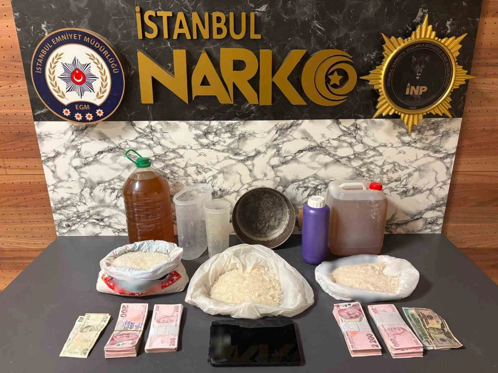 Esenyurt'ta 13 Kilo 550 Gram Uyuşturucu Ele Geçirildi