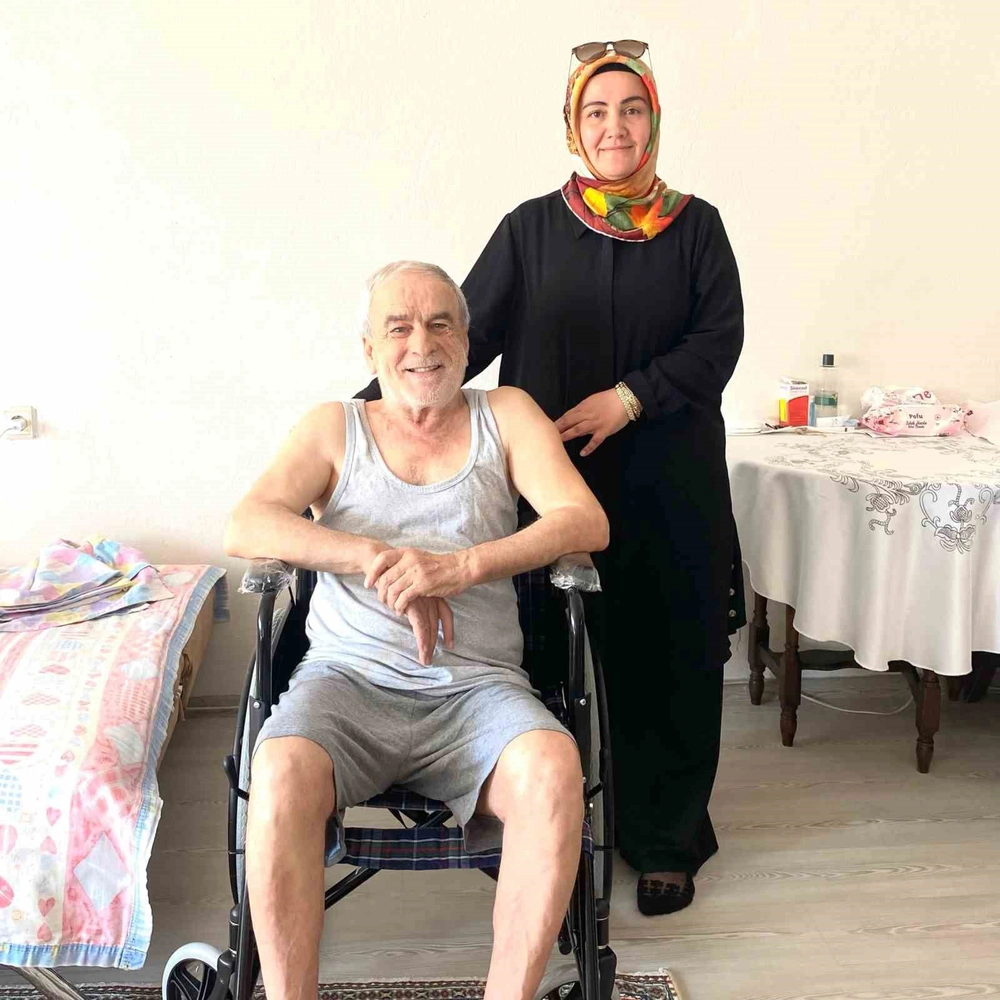 Burhaniyeli Muhtar Yasemin Kozan İhtiyaç Sahipleri İçin Gece Gündüz Çalışıyor
