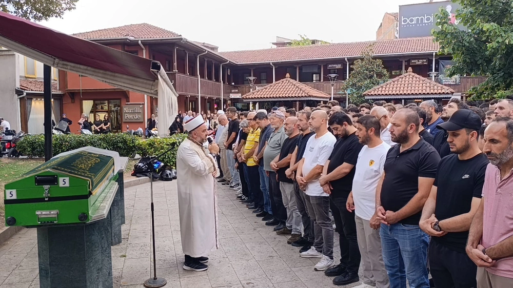 Üniversite Hayali Yarıda Kaldı: Arkadaşları Tabutunu Omuzladı