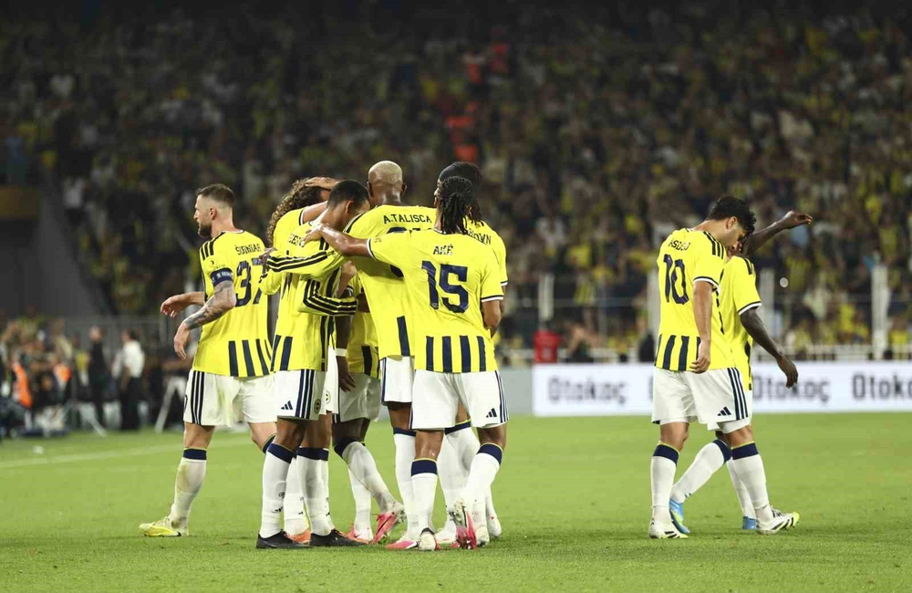 Fenerbahçe Sturm Graz Karşısında Avantajı Kaptı