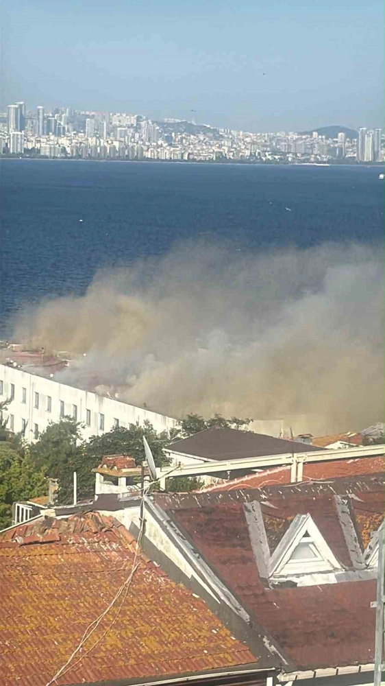 Heybeliada Deniz Harp Okulu'nda Tadilat Sırasında Yangın