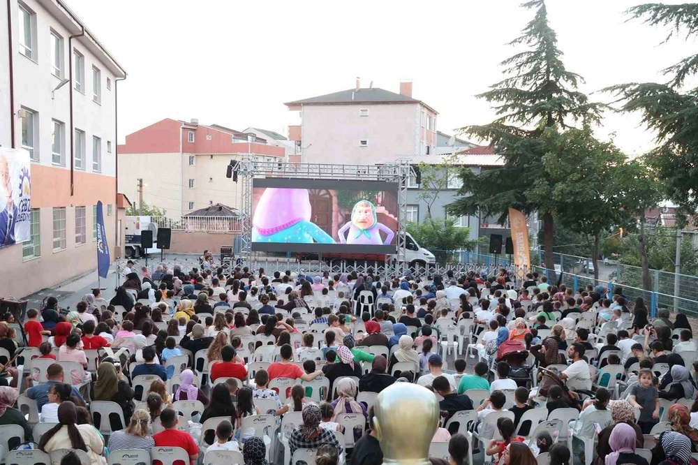 Gebze'de Açık Hava Sineması Keyfi Köşklüçeşme'de Yaşandı