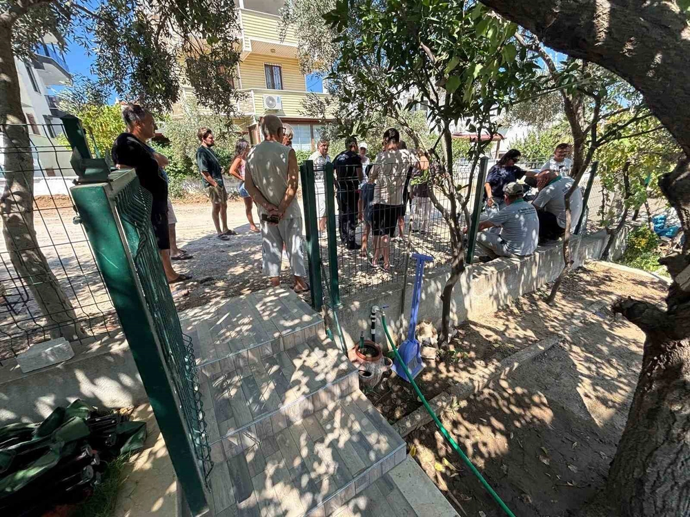 Burhaniye'de Ağaç Kesimine Vatandaş Tepkisi
