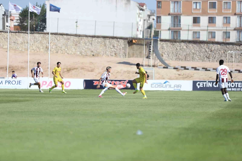 Bandırmaspor İstanbulspor'u 3-0 Mağlup Etti