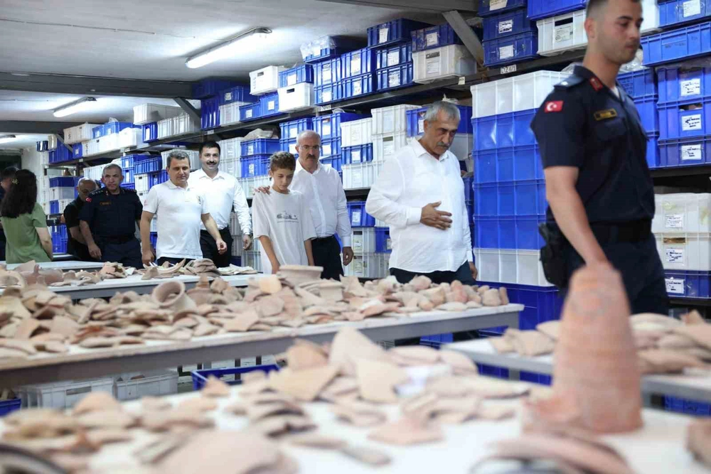 Vali Toraman Antik Kentlerde İncelemelerde Bulundu