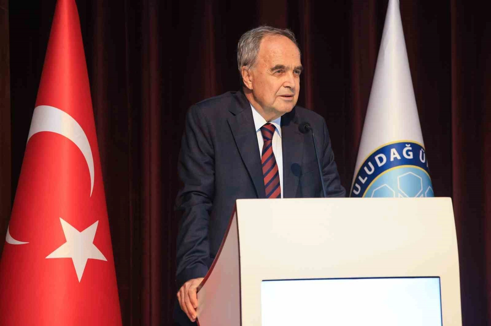 BUÜ Tıp Fakültesinde 2026-2027 Eğitim-Öğretim Yılı İlk Ders Töreniyle Başladı