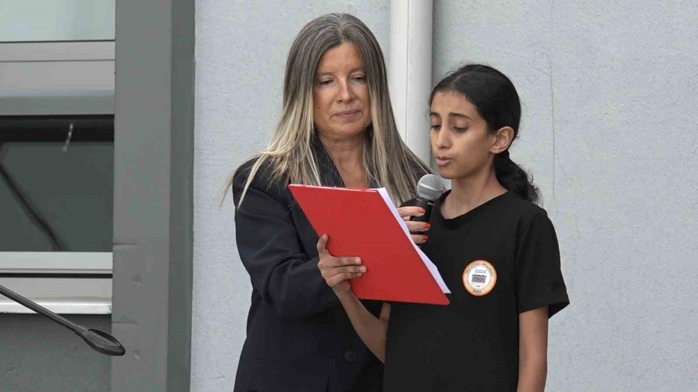 Bursa'da yeni eğitim yılı başladı Filistinli öğrencinin okul özlemi duygulandırdı