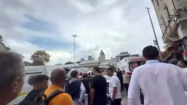 Fatih'te döviz bürosunda silahlı kavga: 2 ölü, 2 yaralı