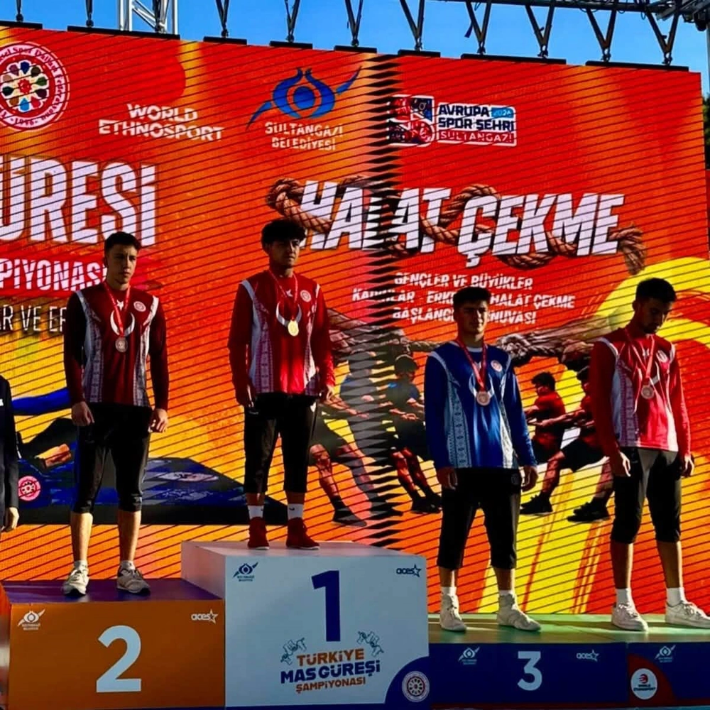 Bilecikli güreşçi Furkan Bulur Türkiye ikincisi oldu