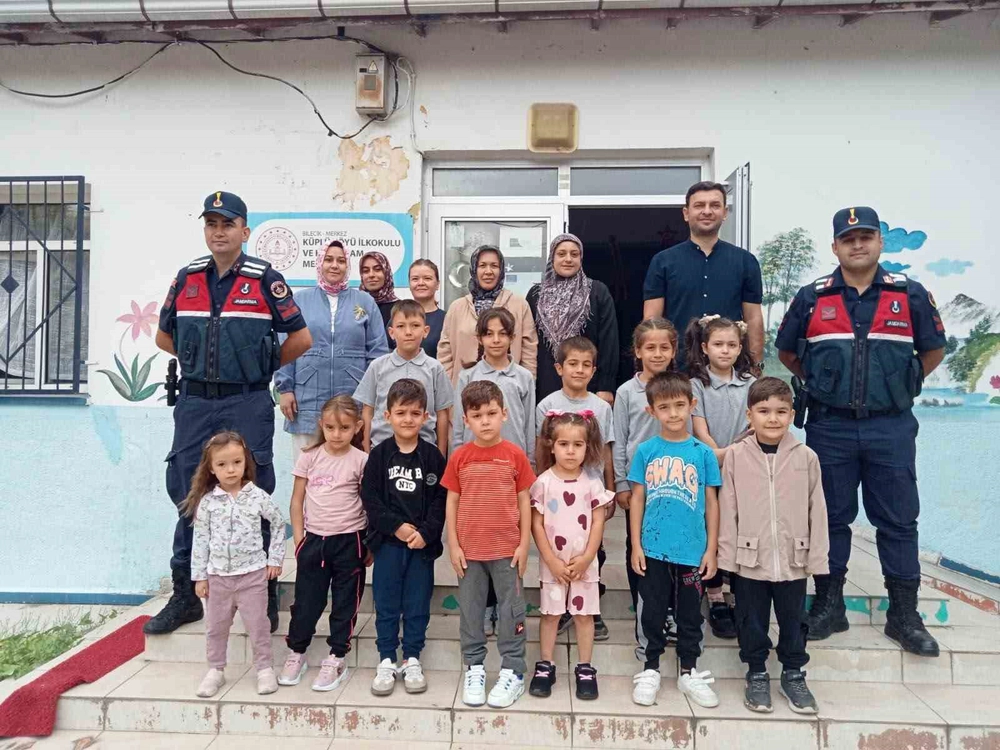 Bilecik'te Okul Çevreleri ve Servis Araçları Denetlendi