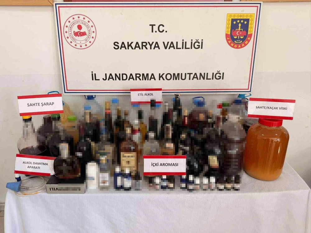 Sakarya'da Jandarmadan Sahte Alkol Operasyonu 5 Gözaltı
