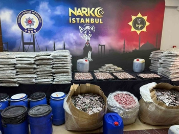 İstanbul'da Uyuşturucu Operasyonları: 1.5 Ton Madde Ele Geçirildi, 46 Gözaltı
