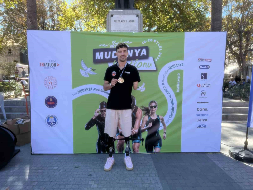 Muhammed Ali Aydın Mudanya Triatlonu'nda Azmiyle İlham Verdi
