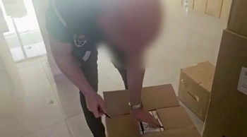Bursa'da Binlerce Bandrolsüz Makaron ve Kaçak Tütün Mamulü Ele Geçirildi