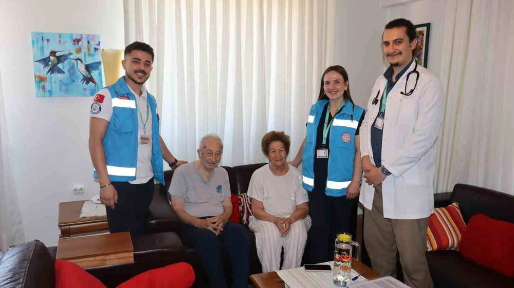 Evde Sağlık Hizmetleri Bursa'da Gönüllere Dokunuyor