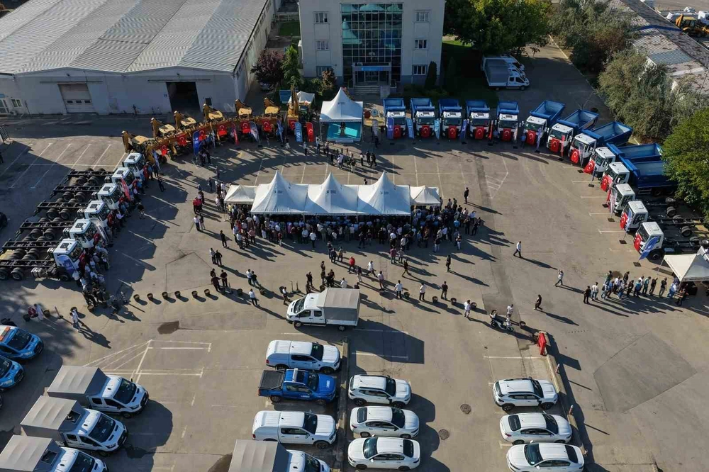 Bursa'da Altyapı Güçleniyor BUSKİ'nin Filosuna 26 Yeni Araç Katıldı