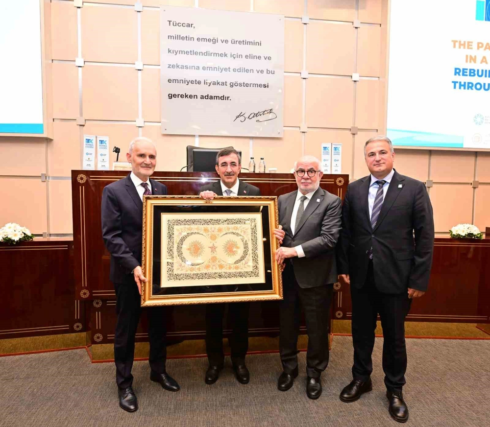 Türkiye Ekonomisi 24 Çeyreklik Kesintisiz Büyüme Rekorunu Kırdı