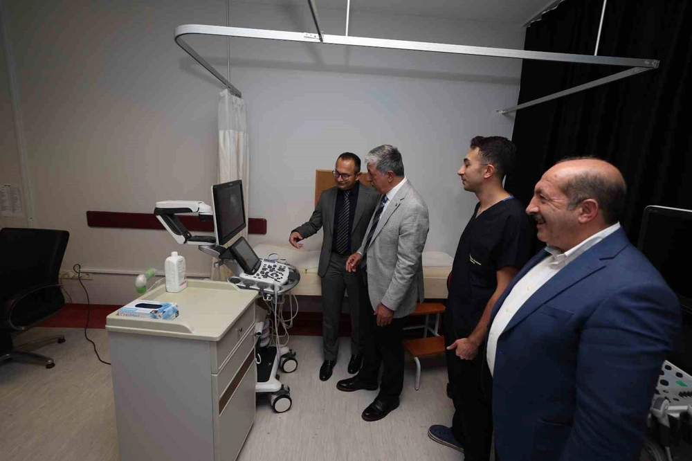 Dilovası Belediyesi Sağlık Hizmetleri İçin Ultrason Cihazı Bağışladı