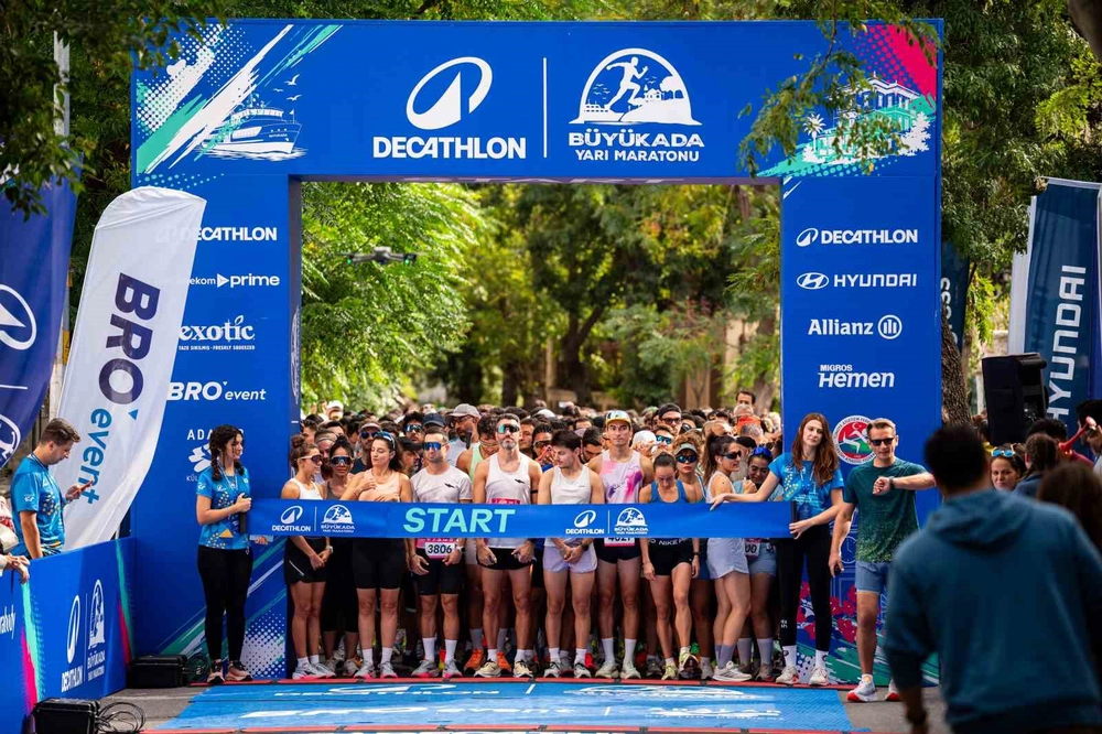 Decathlon Büyükada Yarı Maratonu Rekor Katılımcı Sayısıyla Yeni Bir Zirveye Ulaştı