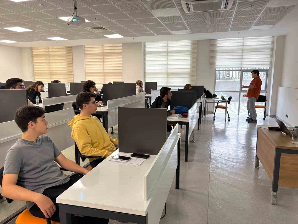 BTÜ Tercihten Önce Üniversiteni Yaşa Projesi İçin Başvurularda Son İki Gün