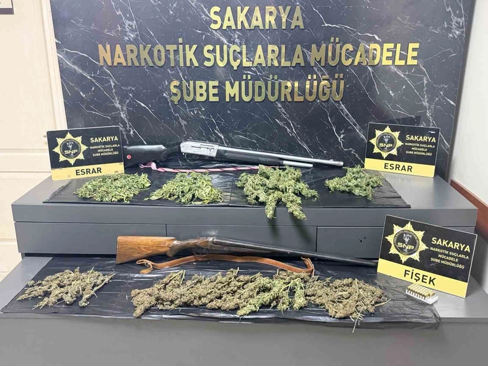 Sakarya'da Sokaklar Güvende Operasyonu: Uyuşturucu ve Silah Ele Geçirildi