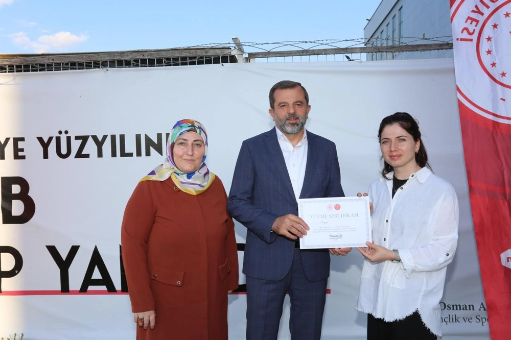 Gürsu Belediyesi Kadınlara Ücretsiz Yüzme Kursuyla Büyük Başarı Sağladı