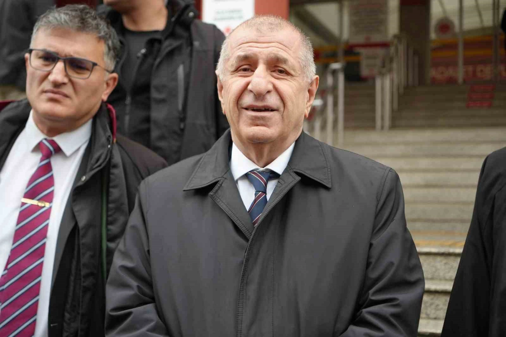 Ümit Özdağ Tehdit Suçlamasıyla Kocaeli'de Hakim Karşısına Çıktı
