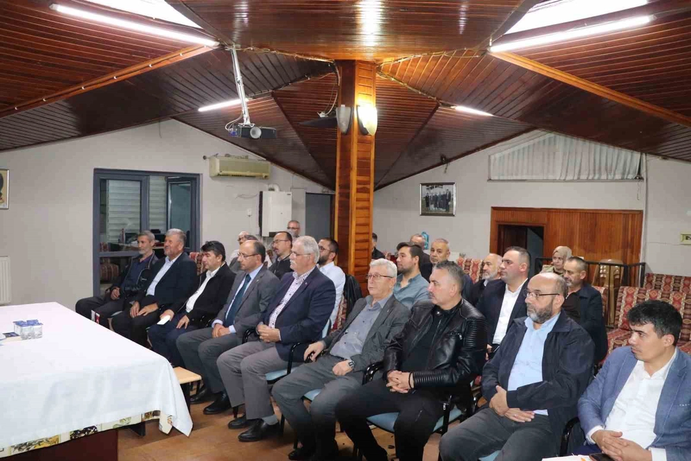 Prof. Dr. Adem Apak Ahlak ve Sorumluluk Bilincinin Geniş Çerçevesini Anlattı